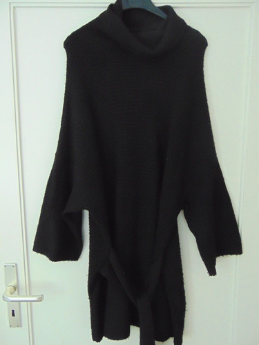 Schwarzer strickpullover von - strickpullover,